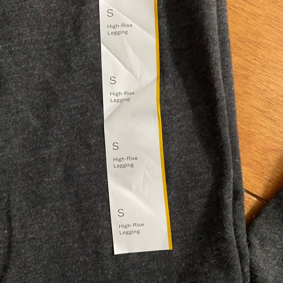 NWT leggings - Picture 3 of 4